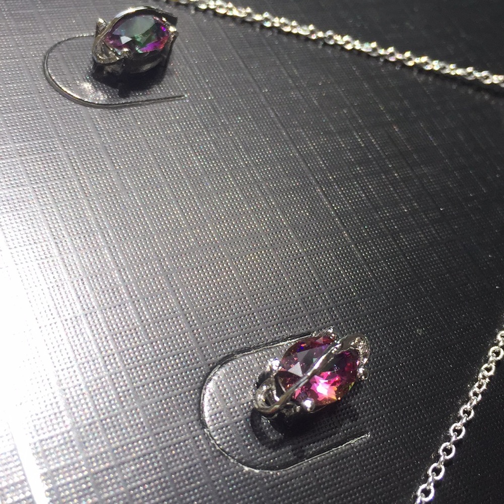 ⬇️ $65 New elegant Rainbow 🌈 Sapphire gemstone 💎 - Picture 6 of 8